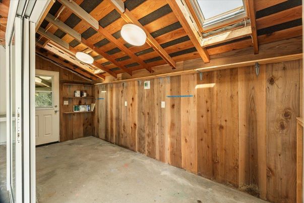 Empty room, Interior, Wooden Beams, Wooden Ceilings, Wooden Walls