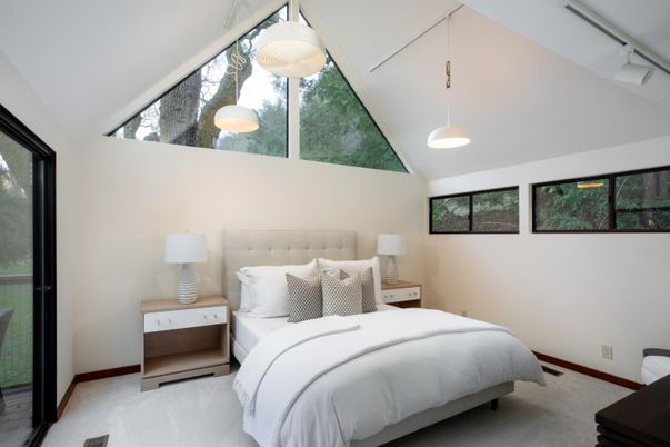 Bedroom, Interior, Pendant Lights
