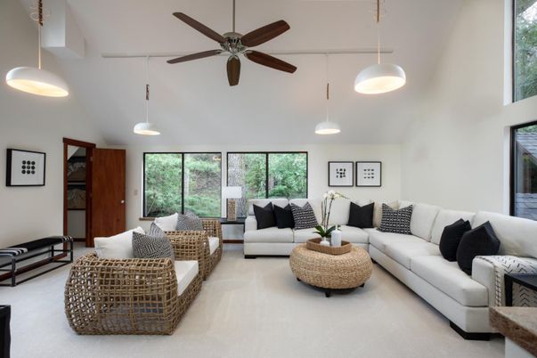 Interior, Living room, Pendant Lights