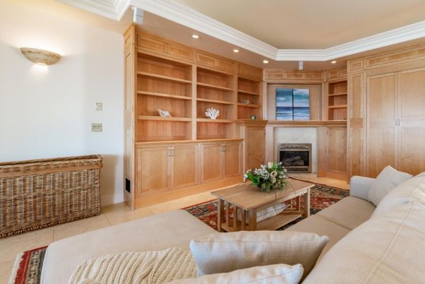 Fireplace, Interior, Living room, Recessed Lighting