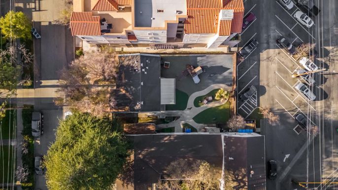 Exterior, Drone