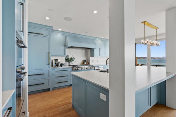 Interior, Kitchen, Pendant Lights, Recessed Lighting, Water, Wood Texture Flooring