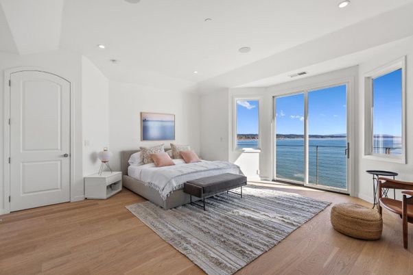 Bedroom, Interior, Recessed Lighting, Water, Wood Texture Flooring