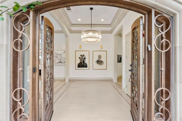 Chandelier, Interior, Recessed Lighting