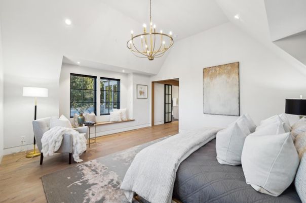 Bedroom, Chandelier, Interior, Pendant Lights, Recessed Lighting, Wood Texture Flooring