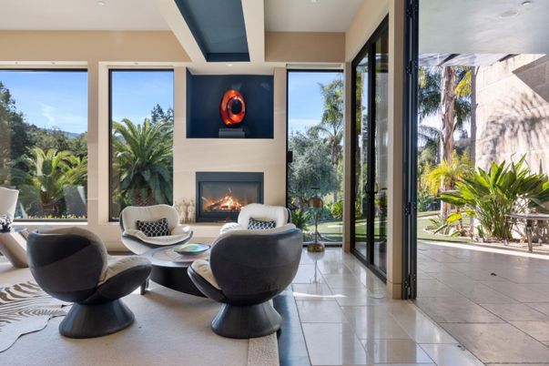 Fireplace, Interior, Living room, Recessed Lighting