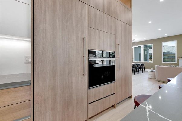 Dining room, Interior, Kitchen, Recessed Lighting, Stainless Steel Appliances, Wood Texture Flooring