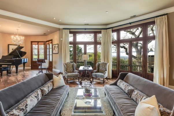 Chandelier, Interior, Living room, Piano, Recessed Lighting, Wood Texture Flooring