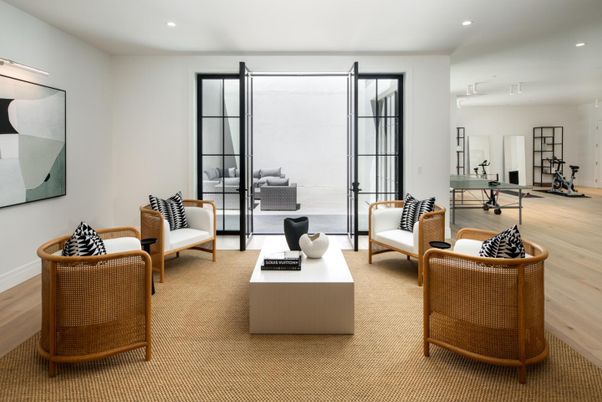 Fitness Equipment, Interior, Living room, Recessed Lighting, Wood Texture Flooring