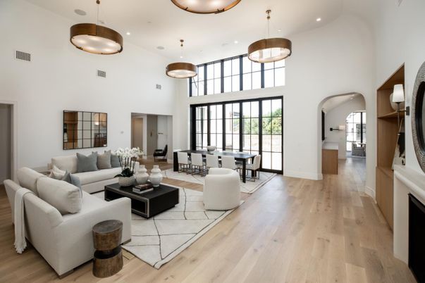 Dining room, Interior, Living room, Pendant Lights, Recessed Lighting, Wood Texture Flooring
