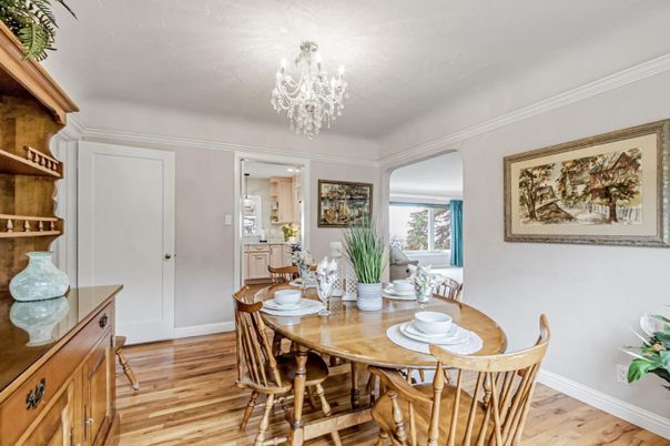 Dining room, Interior, Pendant Lights, Recessed Lighting, Wood Texture Flooring