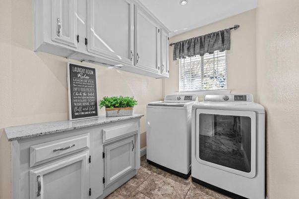 Dining room, Interior, Kitchen, Recessed Lighting