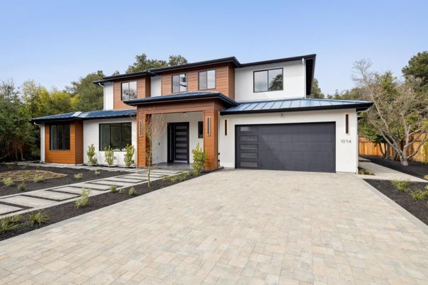 Attached, Exterior, Facade, Modern