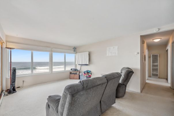 Interior, Living room, Water