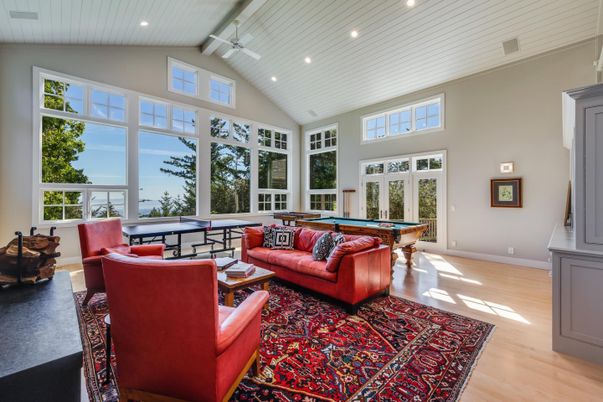 Billiard Table, Game Room, Interior, Living room, Recessed Lighting, Wood Texture Flooring