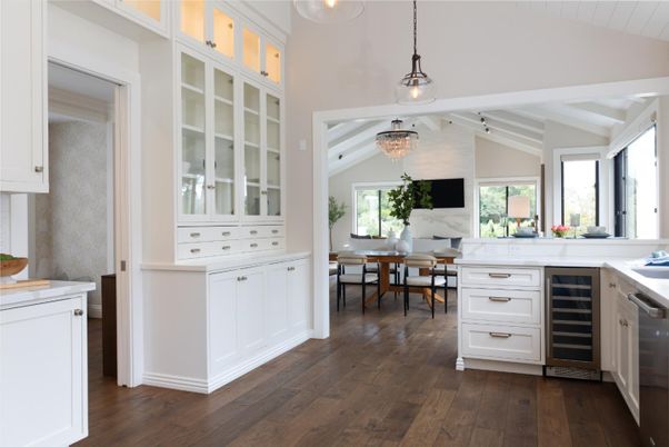 Chandelier, Dining room, Interior, Kitchen, Pendant Lights, Wood Texture Flooring
