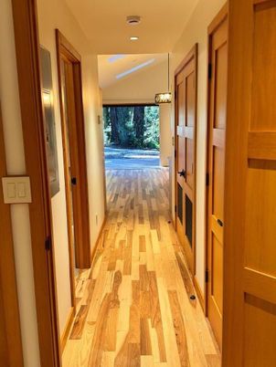 Interior, Pendant Lights, Recessed Lighting, Wood Texture Flooring