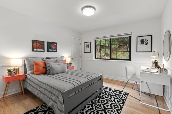 Bedroom, Home Office, Interior, Wood Texture Flooring