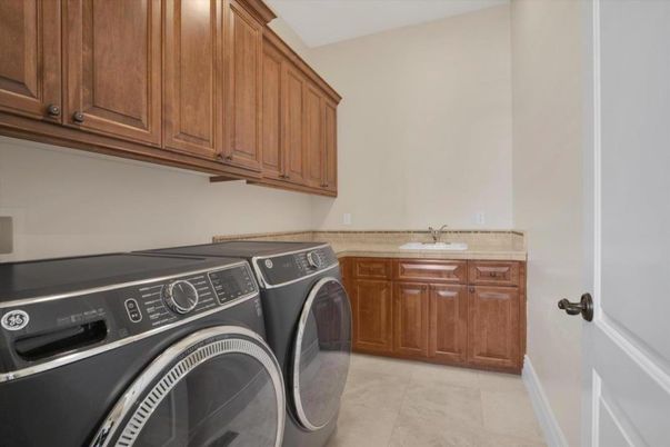 Interior, Washer