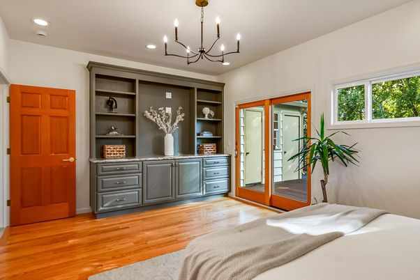 Chandelier, Interior, Recessed Lighting, Wood Texture Flooring