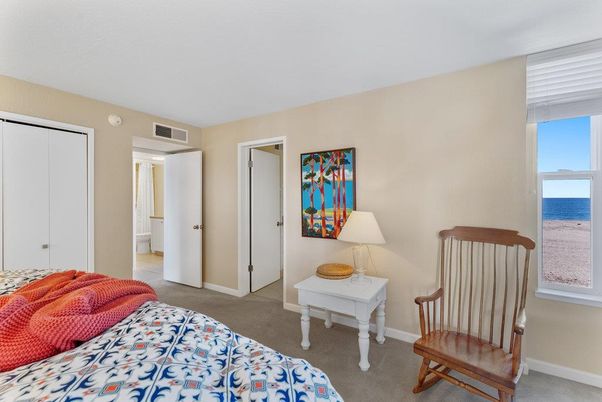 Bedroom, Interior, Water