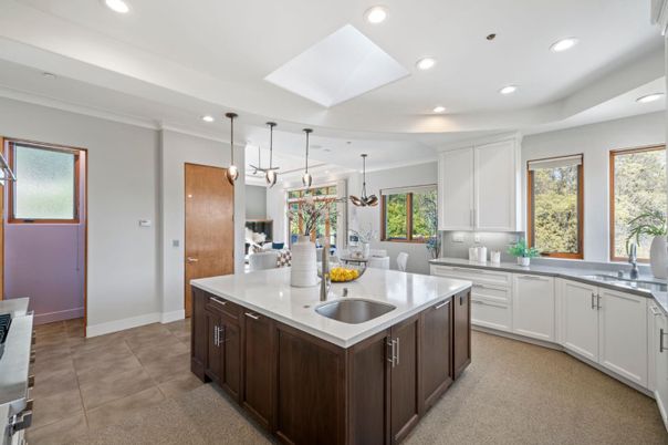 Dining room, Interior, Kitchen, Pendant Lights, Recessed Lighting