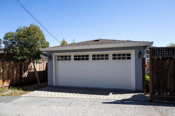 Detached Garage, Exterior