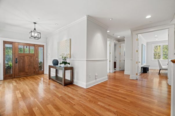 Interior, Pendant Lights, Recessed Lighting, Wood Texture Flooring