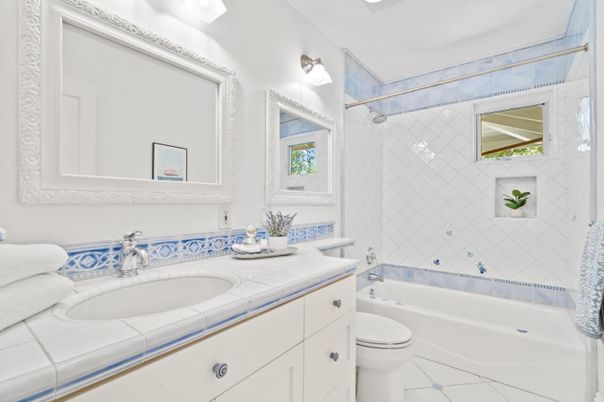 Bathroom, Interior, Tile Countertops