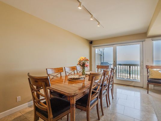 Dining room, Interior, Water