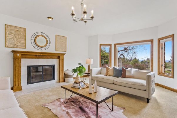 Chandelier, Fireplace, Interior, Living room, Recessed Lighting