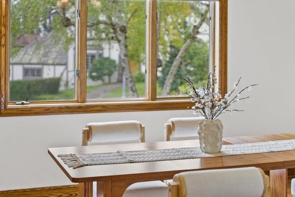 Dining room, Interior