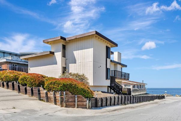 Exterior, Facade, Water, Modern