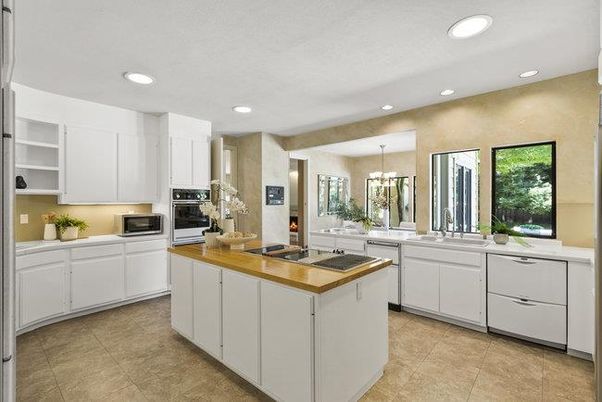 Chandelier, Interior, Kitchen, Recessed Lighting, Stainless Steel Appliances
