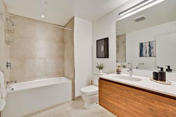 Bathroom, Interior, Recessed Lighting