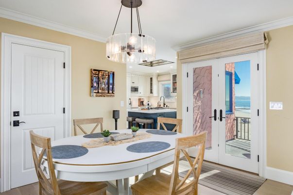 Dining room, Interior, Kitchen, Pendant Lights, Water, Wood Texture Flooring