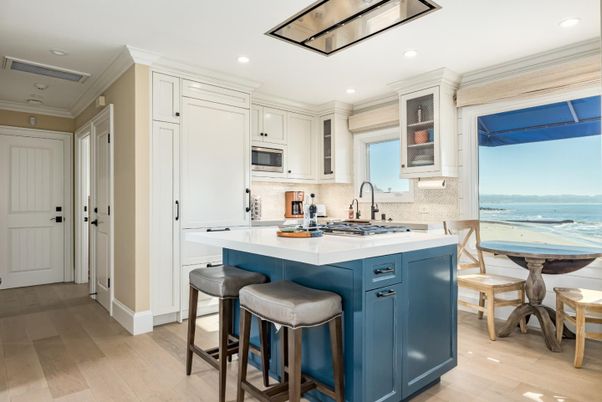 Dining room, Interior, Kitchen, Recessed Lighting, Water, Wood Texture Flooring
