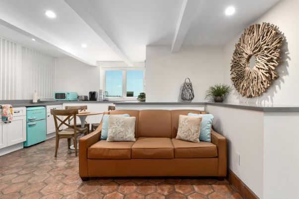 Dining room, Interior, Living room, Recessed Lighting