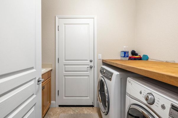 Interior, Washer