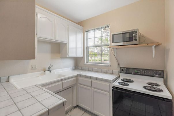 Interior, Kitchen, Tile Countertops