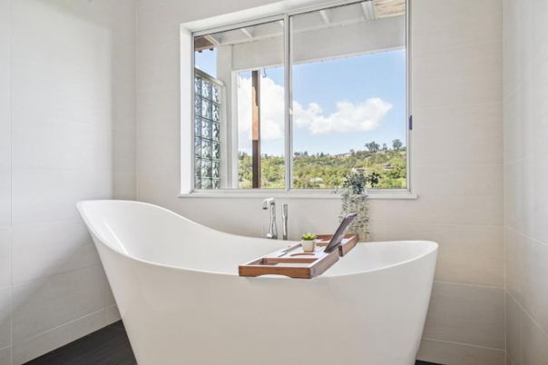 Bathroom, Free Standing Baths, Interior
