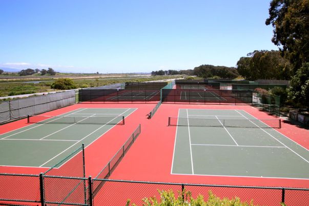 Exterior, Tennis Courts
