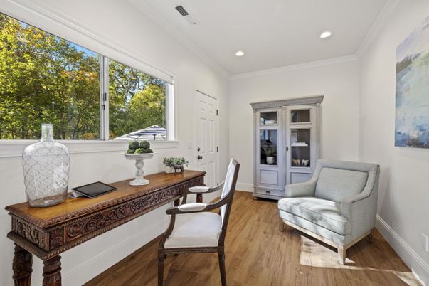 Home Office, Interior, Recessed Lighting, Wood Texture Flooring