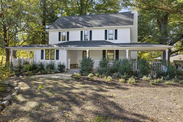 Exterior, Facade, American Foursquare