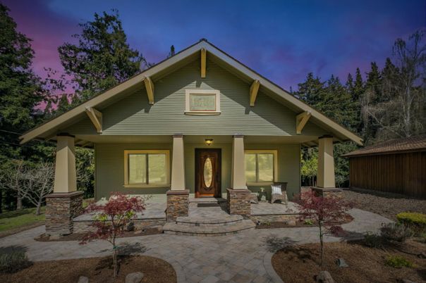 Exterior, Facade, American Craftsman