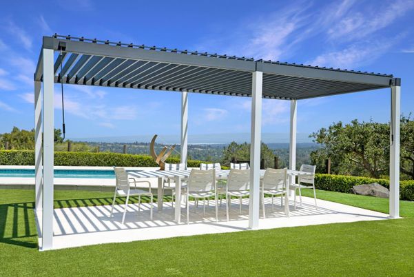 Exterior, Pool, Water