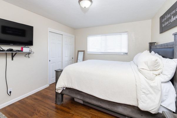 Bedroom, Interior, Wood Texture Flooring