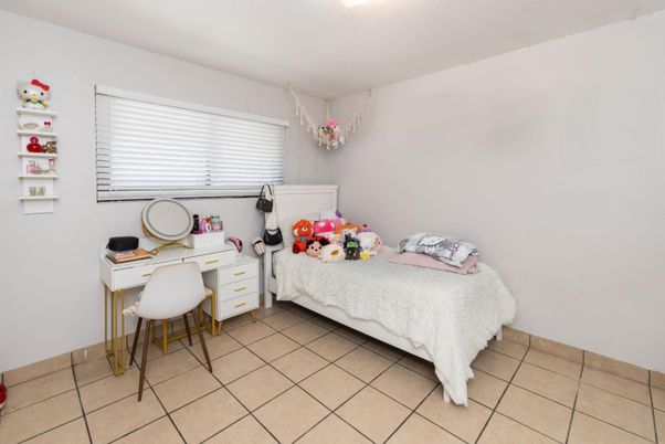 Bedroom, Home Office, Interior