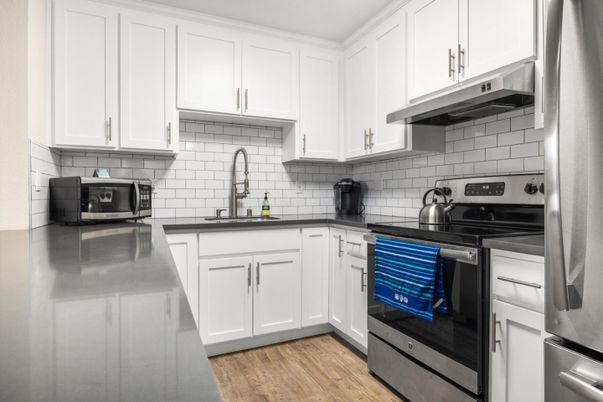 Interior, Kitchen, Stainless Steel Appliances, Wood Texture Flooring