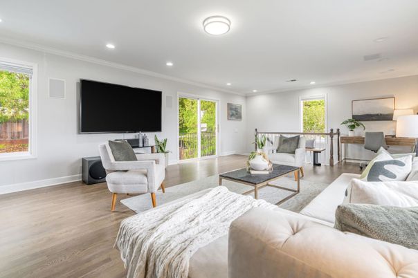 Interior, Living room, Recessed Lighting, Wood Texture Flooring